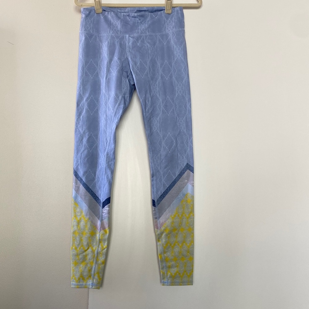 Alo yoga patterned leggings